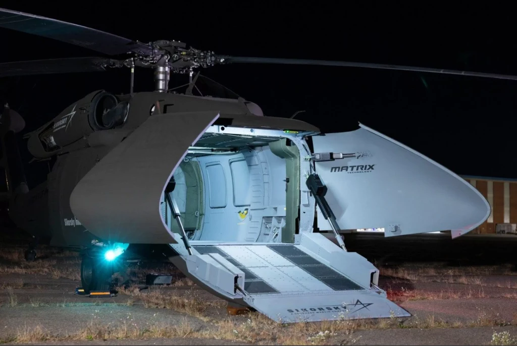 Koniec z pilotami? Nowy U-Hawk to w pełni autonomiczny Black Hawk przyszłości Koniec z pilotami? Nowy U-Hawk to w pełni autonomiczny Black Hawk przyszłości