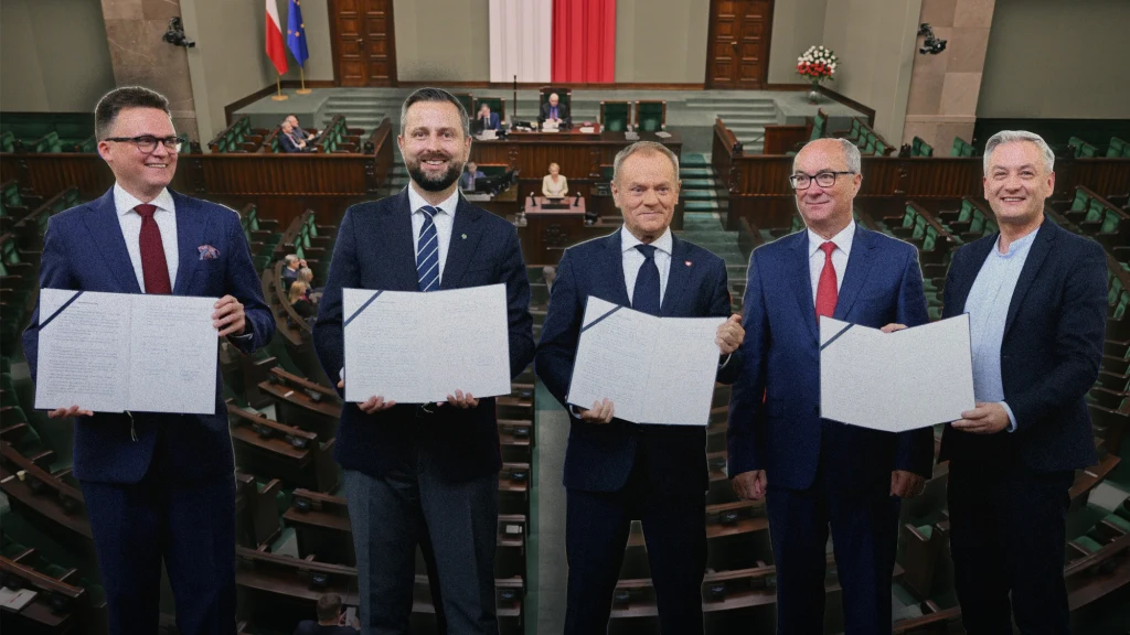Szymon Hołownia, Władysław Kosiniak-Kamysz, Donald Tusk, Włodzimierz Czarzasty i Robert Biedroń po podpisaniu umowy koalicyjnej, fot źródłowe: Piotr Molecki/EastNews, Jacek Slomion/REPORTER, kolaż: A. Włodarczyk Szymon Hołownia, Władysław Kosiniak-Kamysz, Donald Tusk, Włodzimierz Czarzasty i Robert Biedroń po podpisaniu umowy koalicyjnej, fot źródłowe: Piotr Molecki/EastNews, Jacek Slomion/REPORTER, kolaż: A. Włodarczyk
