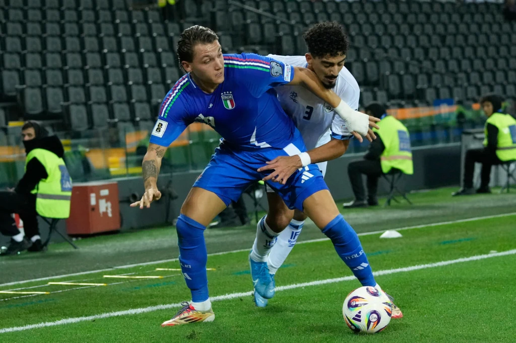 Mateo Retegui i Roy Revivo, Włochy - Izrael, 14.10.2025 r. Mateo Retegui i Roy Revivo, Włochy - Izrael, 14.10.2025 r.