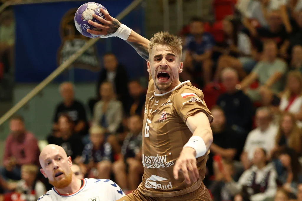 Przemysław Urbaniak w akcji. Rem-Bud Ostrovia świetnie rozpoczęła fazę grupową Ligi Europejskiej Przemysław Urbaniak w akcji. Rem-Bud Ostrovia świetnie rozpoczęła fazę grupową Ligi Europejskiej