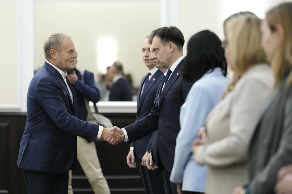 Premier Donald Tusk i minister finansów Andrzej Domański