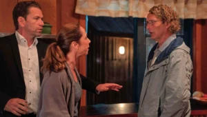 Duńczyk zachwycił w nowej roli. Kiedy komedia trafi na streaming?