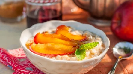 Owsianka z jabłkami i wanilią pomaga zahamować apetyt na podjadanie aż do obiadu