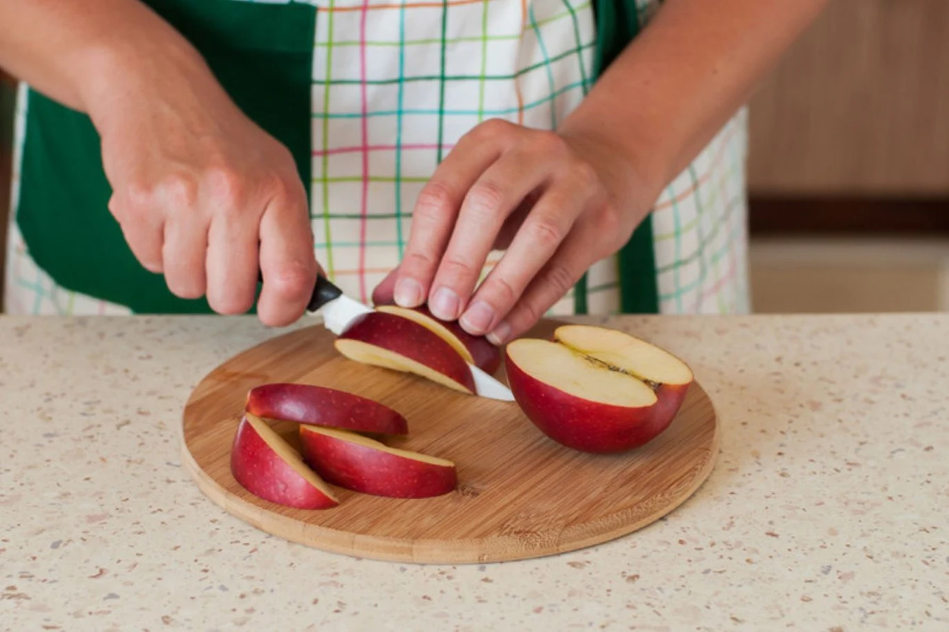 Jabłka dostarczą antyoksydantów i witamin, których brakuje jesienią