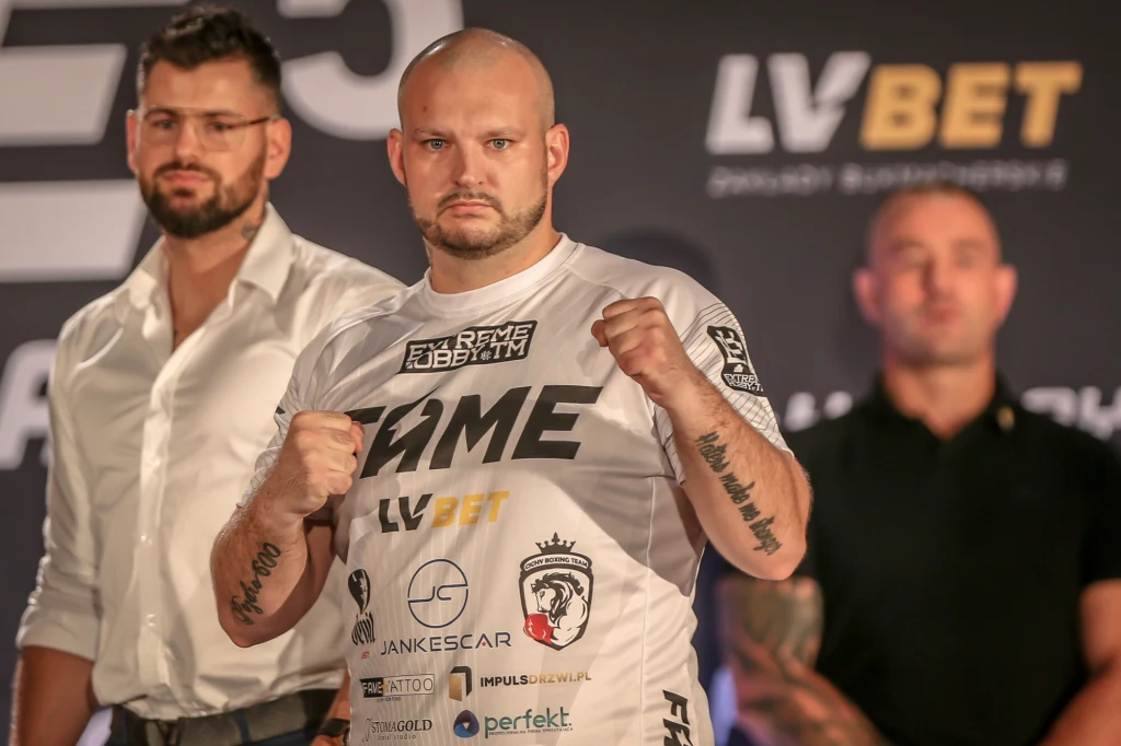 Piotr "Bonus BGC" Witczak przed galą FAME MMA Piotr "Bonus BGC" Witczak przed galą FAME MMA