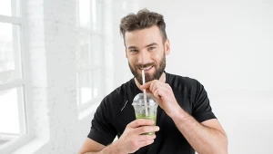 DNA ze słomki po smoothie rozwiązało sprawę sprzed 40 lat