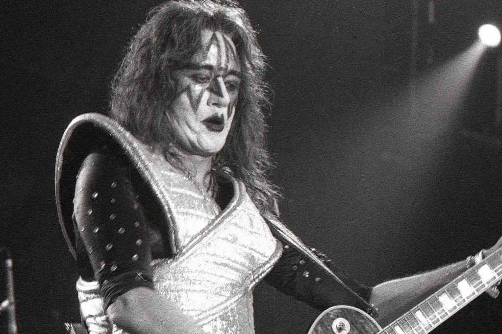 Paul Daniel "Ace" Frehley zmarł w wieku 74 lat Paul Daniel "Ace" Frehley zmarł w wieku 74 lat