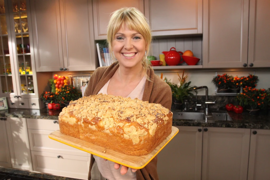Ewa Wachowicz i jej ciasto drożdżowe z kruszonką 