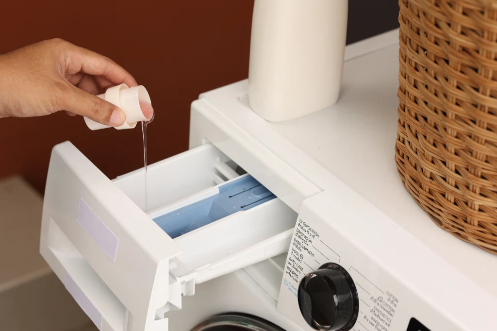 Niewielkie zmiany jak np. ustawianie oszczędnych trybów w pralce, pomoże zmniejszyć wysokość rachunków Niewielkie zmiany jak np. ustawianie oszczędnych trybów w pralce, pomoże zmniejszyć wysokość rachunków