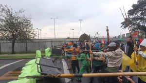 Ambasada USA ostrzelana przez Indian. Z łuków