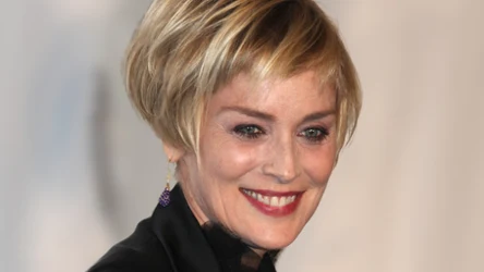 Usta jak u Sharon Stone. Makijażowe triki, które powiększą i odmłodzą wargi po "50"