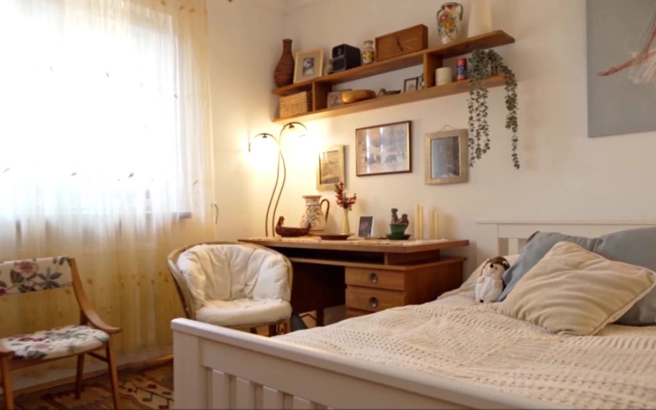 Pokój Ewy Wachowicz w jej rodzinnym domu na wsi