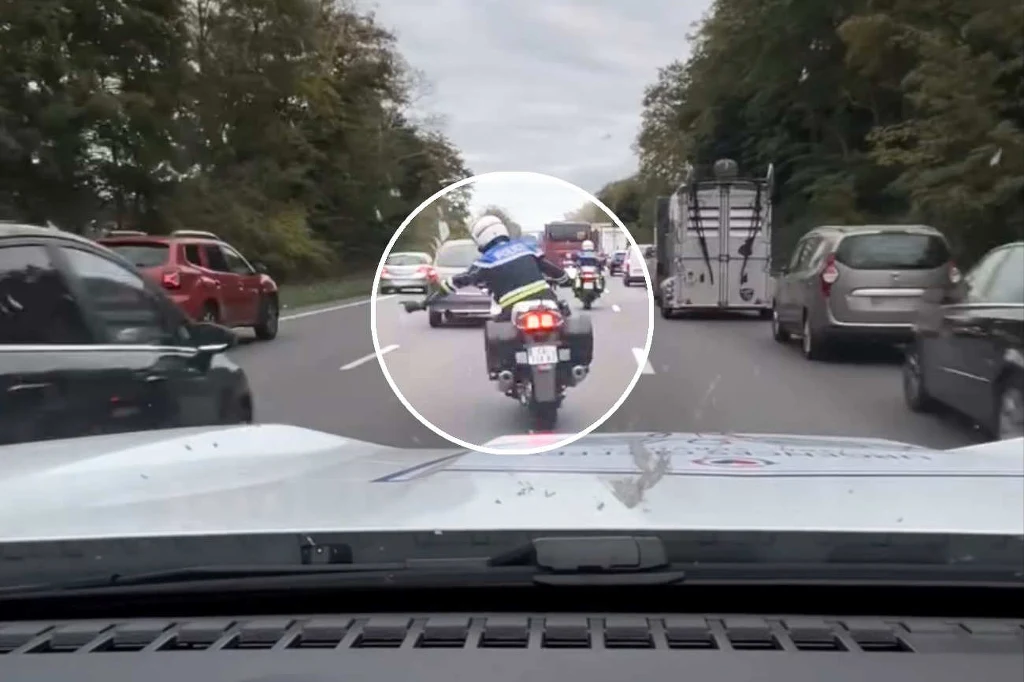 Policjanci na motocyklach pomagają w transporcie organów