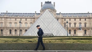 Cenne klejnoty zrabowane z Luwru. Kiedyś skradziono z niego Mona Lisę