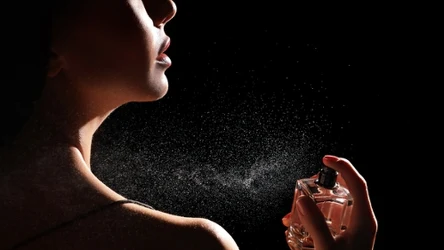 Nowy trend w świecie zapachów! Kobiety oszalały na punkcie arabskich perfum