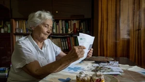 Nie wszyscy o tym wiedzą. Za to senior w Polsce nie musi płacić