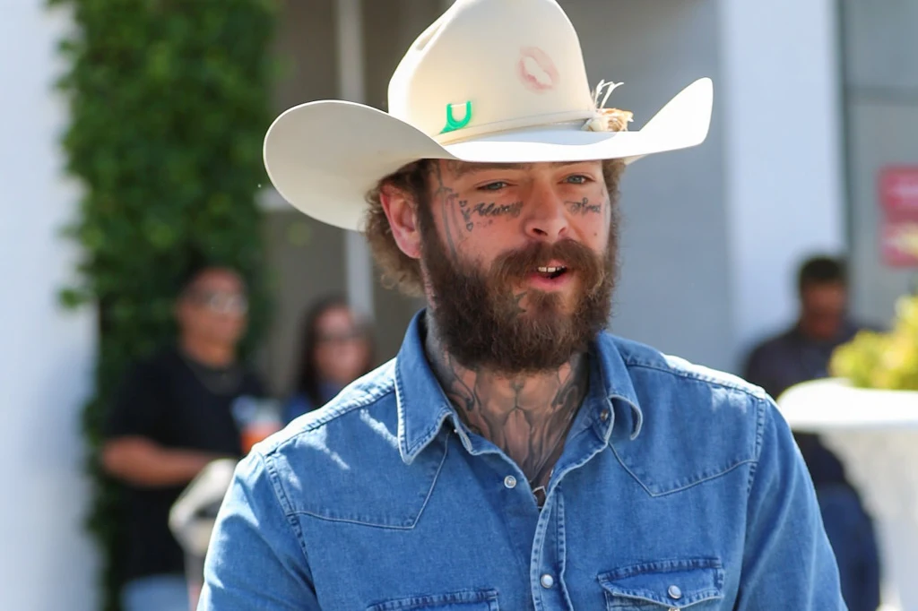 Post Malone został pozwany przez kierowcę, który wystąpił w jego teledysku Post Malone został pozwany przez kierowcę, który wystąpił w jego teledysku