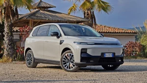 Leapmotor B10 kosztuje 120 tys. zł i zaskakuje zasięgiem. A to nie koniec zalet