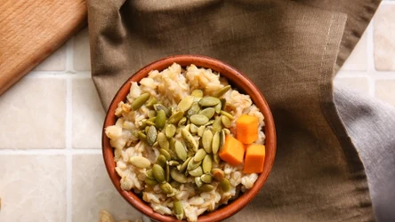 Co warto dodawać do owsianki, by była jeszcze zdrowsza?