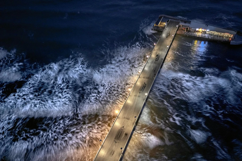 W piątek nad Bałtykiem synoptycy spodziewają się wichur do 90 km/h. Na Pomorzu i Pomorzu Zachodnim mogą się wtedy pojawić pomarańczowe alerty IMGW