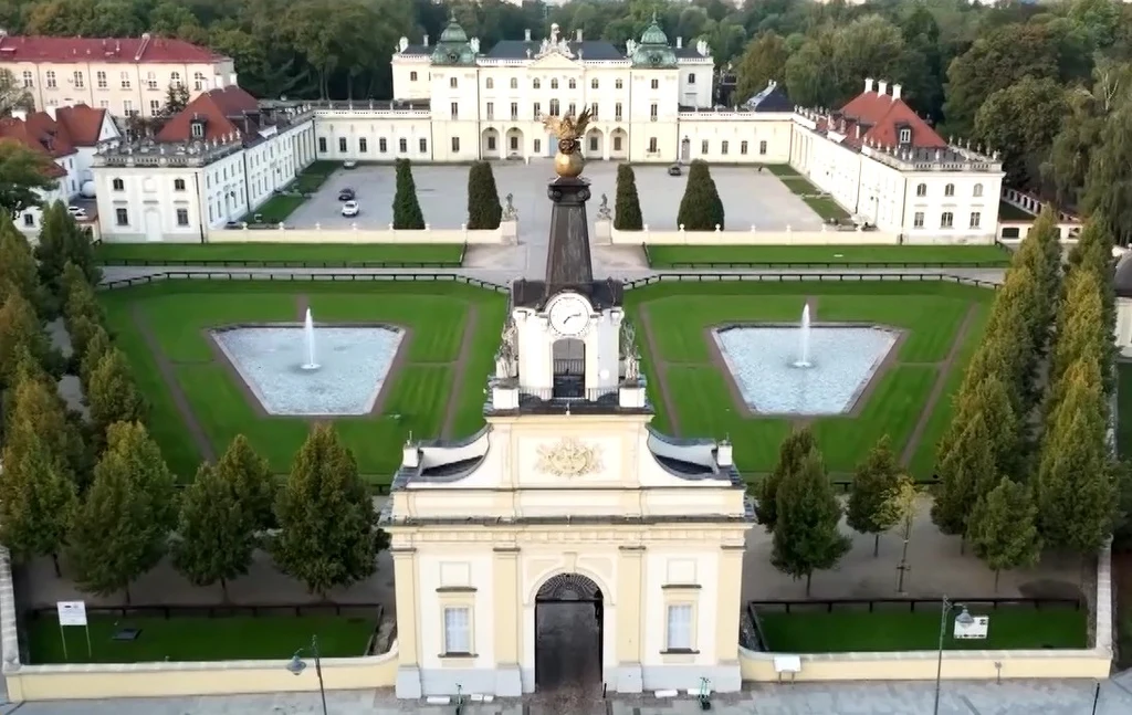 Dofinansowanie unijne umożliwiło odrestaurowanie pałacowej kaplicy, reprezentacyjnych sal i piwnic 