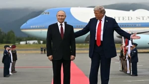 Władimir Putin i Donald Trump w czasie spotkania na Alasce