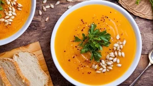 Zupa z dyni, która uzależnia! Tylko teraz kupisz dynie za grosze w tych sklepach