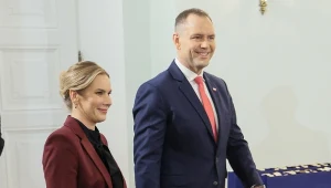 Marta Nawrocka pokazała dwa oblicza. Za każdym razem patrzyli tylko na nią