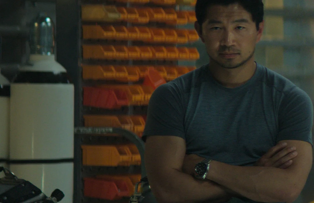 Simu Liu w filmie "Ostatnich Oddech"