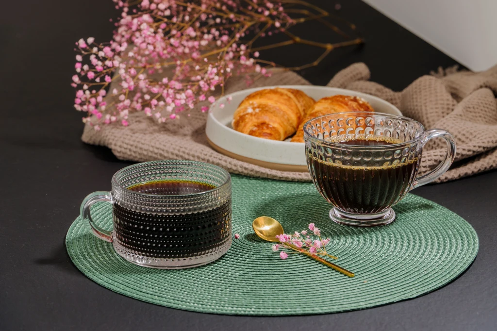 Kawa z ekspresu czy rozpuszczalna? Kawa z ekspresu czy rozpuszczalna?