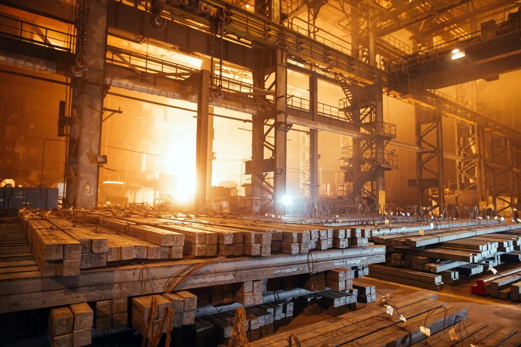 Wpadł do kadzi na stal. 37-letni pracownik Huty Częstochowa nie żyje