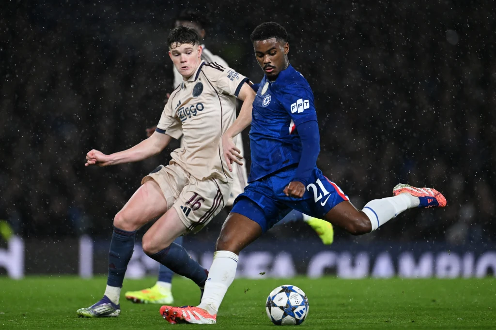 Kadr z meczu Chelsea - Ajax