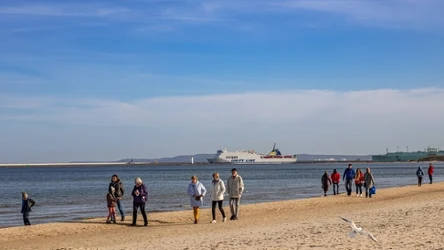 Nadmorskie uzdrowisko, które jesienią zachwyca spokojną atmosferą oraz powietrzem nasyconym jodem. Co jeszcze oferuje?