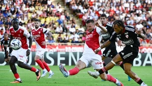 Jagiellonia zagra z "przechowalnią Chelsea". W tle oskarżenia o zdradę