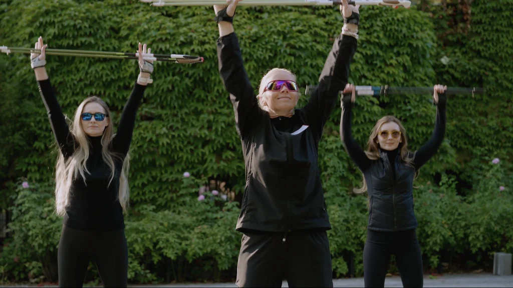 Przed aktywnością należy wykonać 15-minutową rozgrzewkę Przed aktywnością należy wykonać 15-minutową rozgrzewkę