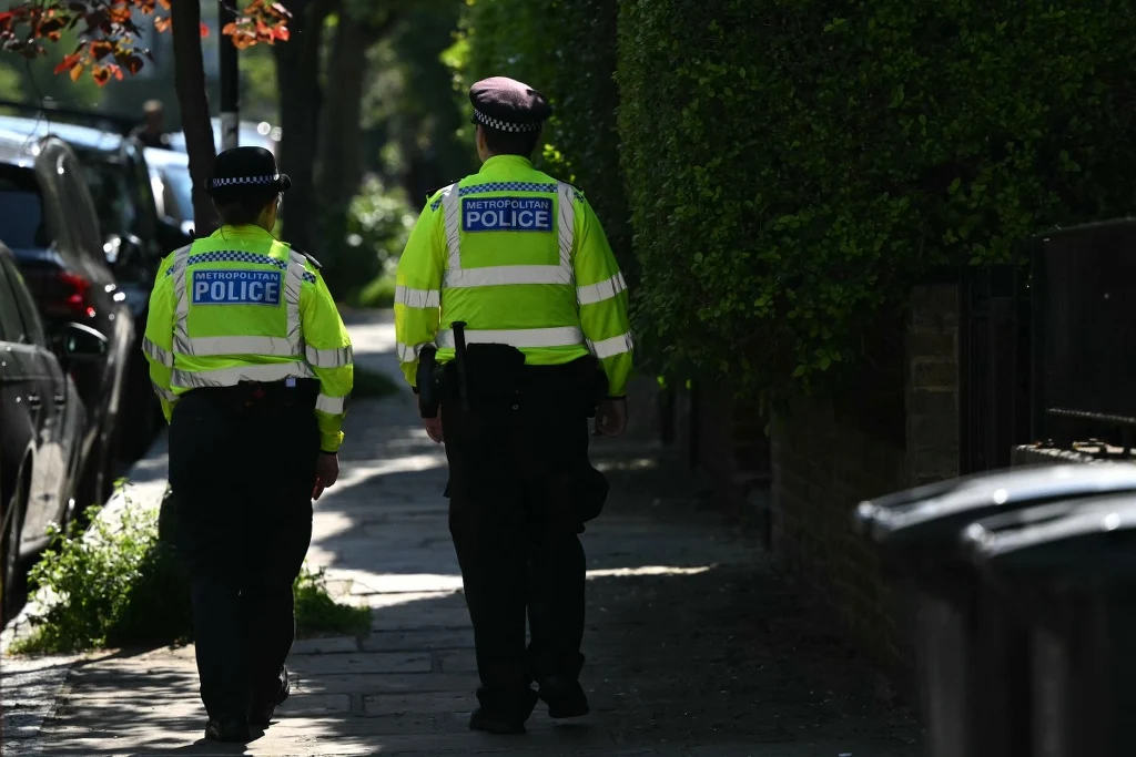 Akcja policji w Wielkiej Brytanii. Zatrzymano trzech mężczyzn podejrzanych o szpiegostwo Akcja policji w Wielkiej Brytanii. Zatrzymano trzech mężczyzn podejrzanych o szpiegostwo