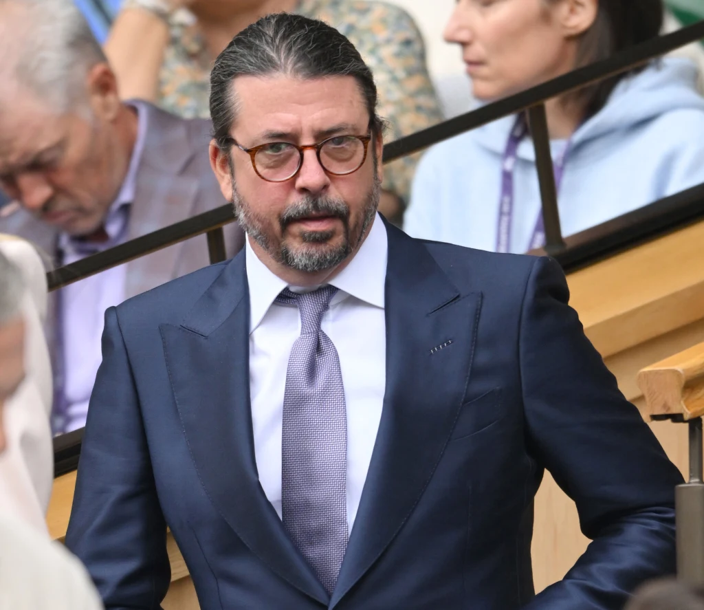 Dave Grohl stoi na czele Foo Fighters Dave Grohl stoi na czele Foo Fighters