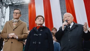 Jarosław Kaczyński i byli premierzy: Mateusz Morawiecki i Beata Szydło podczas manifestacji przeciwko imigracji