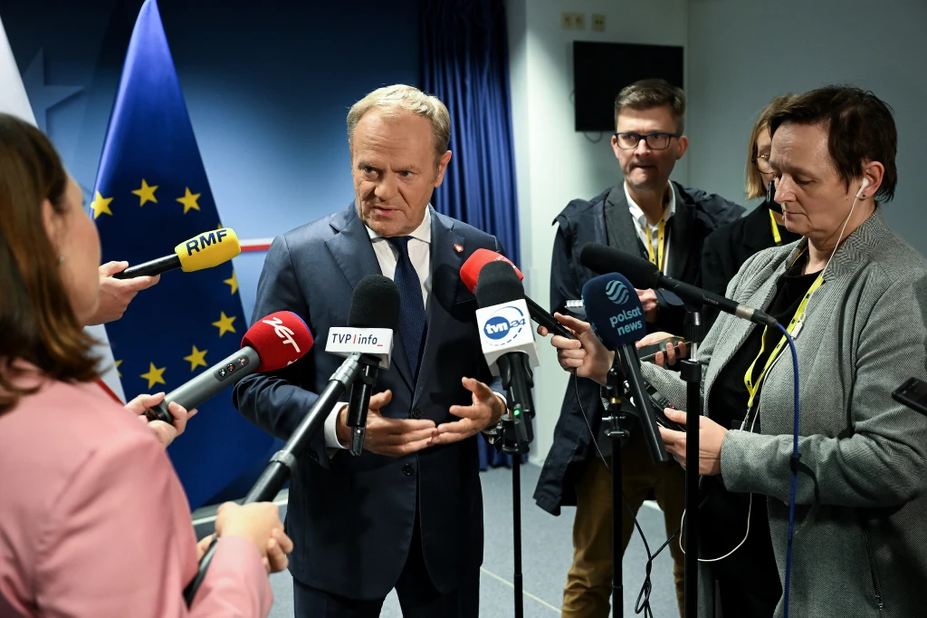Donald Tusk poinformował, że polski rząd współpracuje m.in. z Włochami i Francją, aby zmienić cele klimatyczne na 2040 r. Donald Tusk poinformował, że polski rząd współpracuje m.in. z Włochami i Francją, aby zmienić cele klimatyczne na 2040 r.