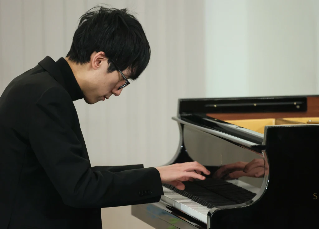 Zwycięzca tegorocznego Konkursu Chopinowskiego, Eric Lu Zwycięzca tegorocznego Konkursu Chopinowskiego, Eric Lu