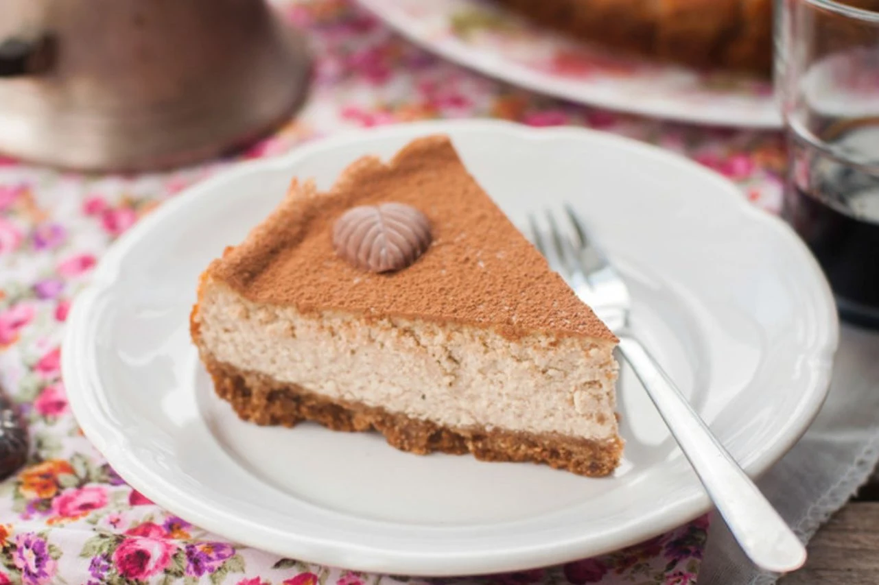 Ciasto podawaj po schłodzeniu