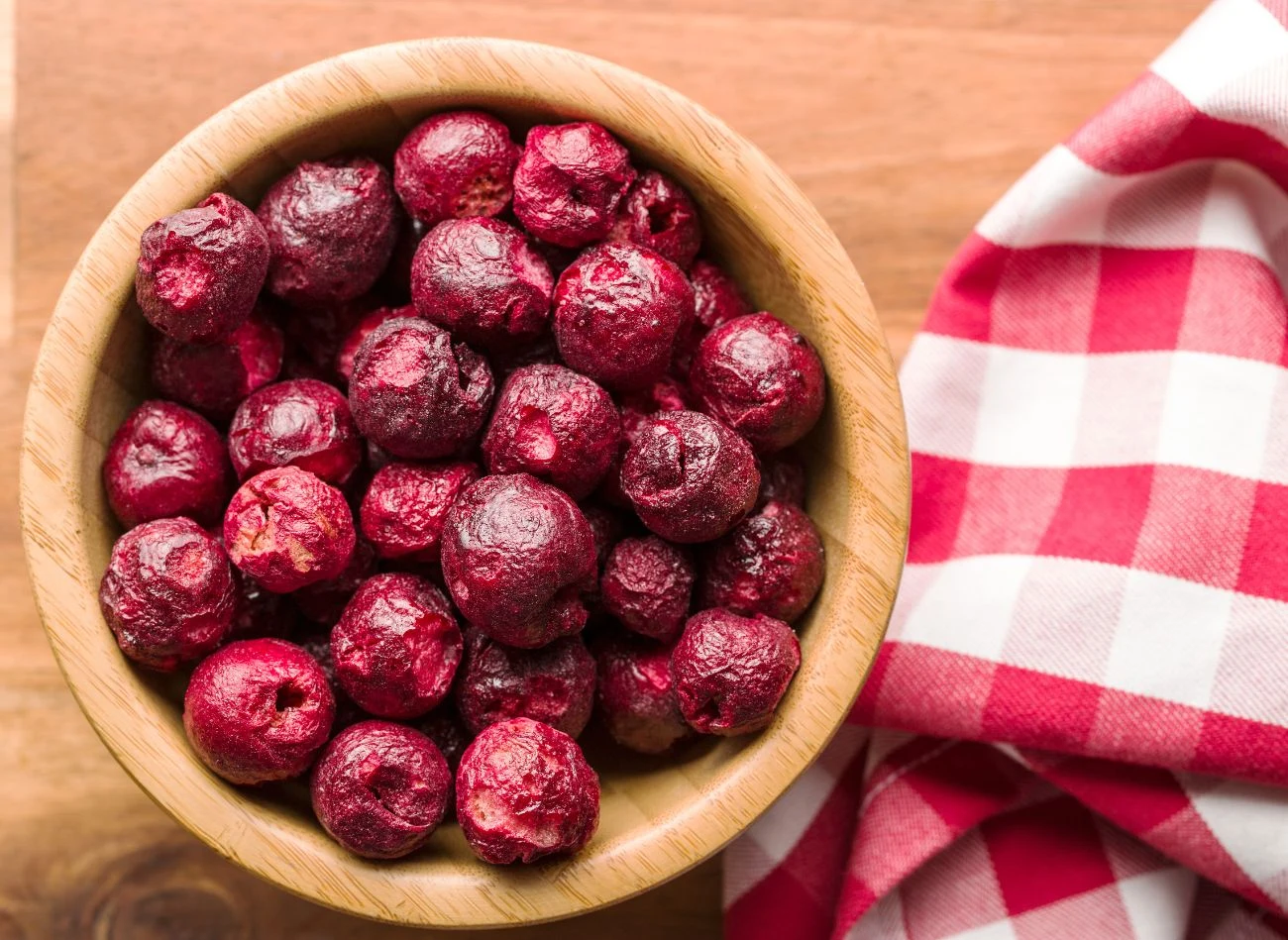 Liofilizowane wiśnie wyróżniają się wysoką zawartością błonnika, który wspiera prawidłową pracę jelit Liofilizowane wiśnie wyróżniają się wysoką zawartością błonnika, który wspiera prawidłową pracę jelit