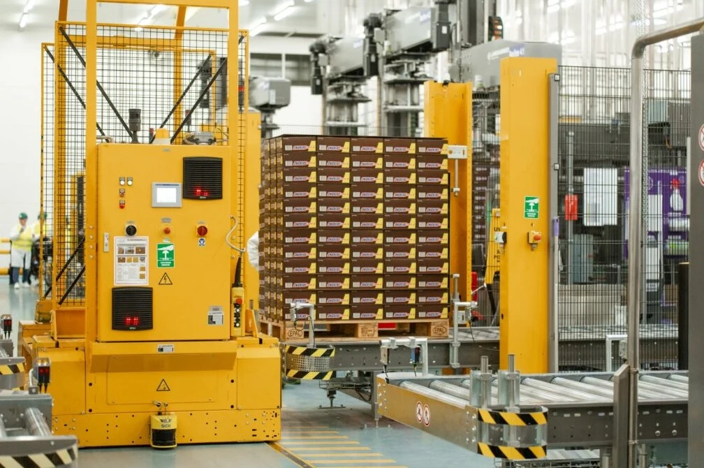 Fabryka w Janaszówku to nie tylko ogromna skala produkcji, ale również wpływ Polski na globalny rynek słodyczy Fabryka w Janaszówku to nie tylko ogromna skala produkcji, ale również wpływ Polski na globalny rynek słodyczy