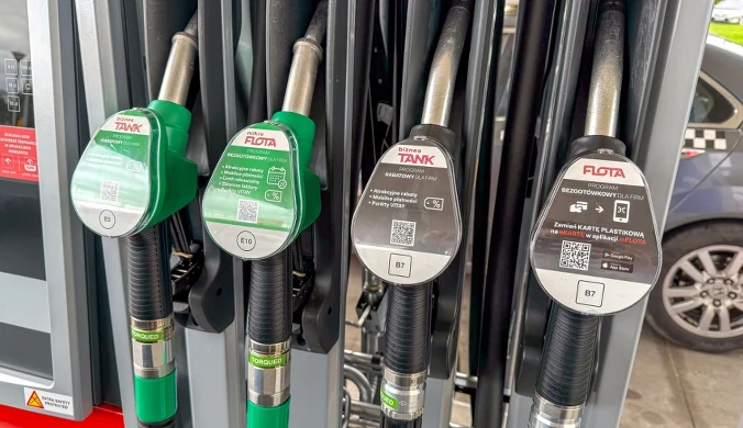 W sobotę w Dzienniku Ustaw opublikowano ustawy umożliwiające obniżkę cen paliw.