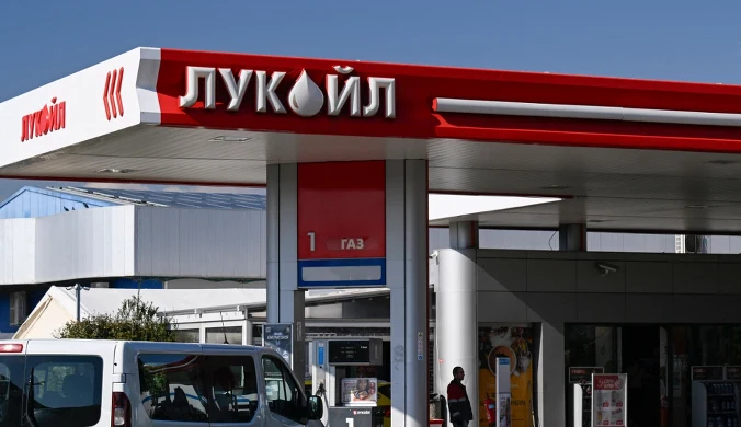 Łukoil chce sprzedać zagraniczne udziały