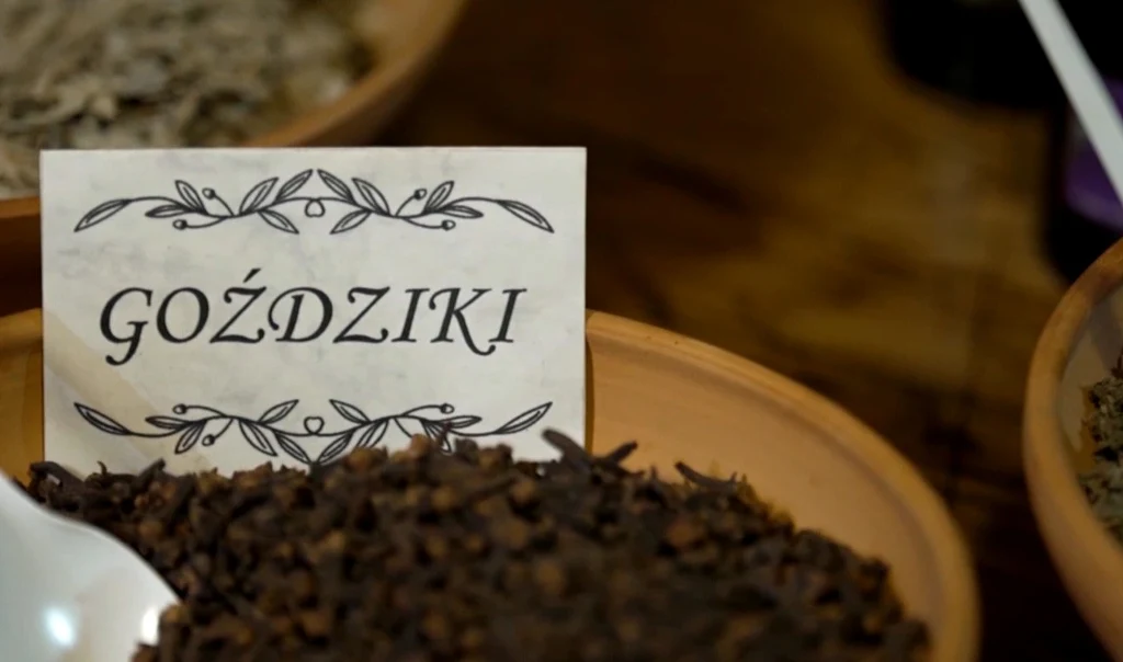 Ekologiczna uprawa ziół to nie tylko rezygnacja z chemii, ale także dbanie o całe otoczenie