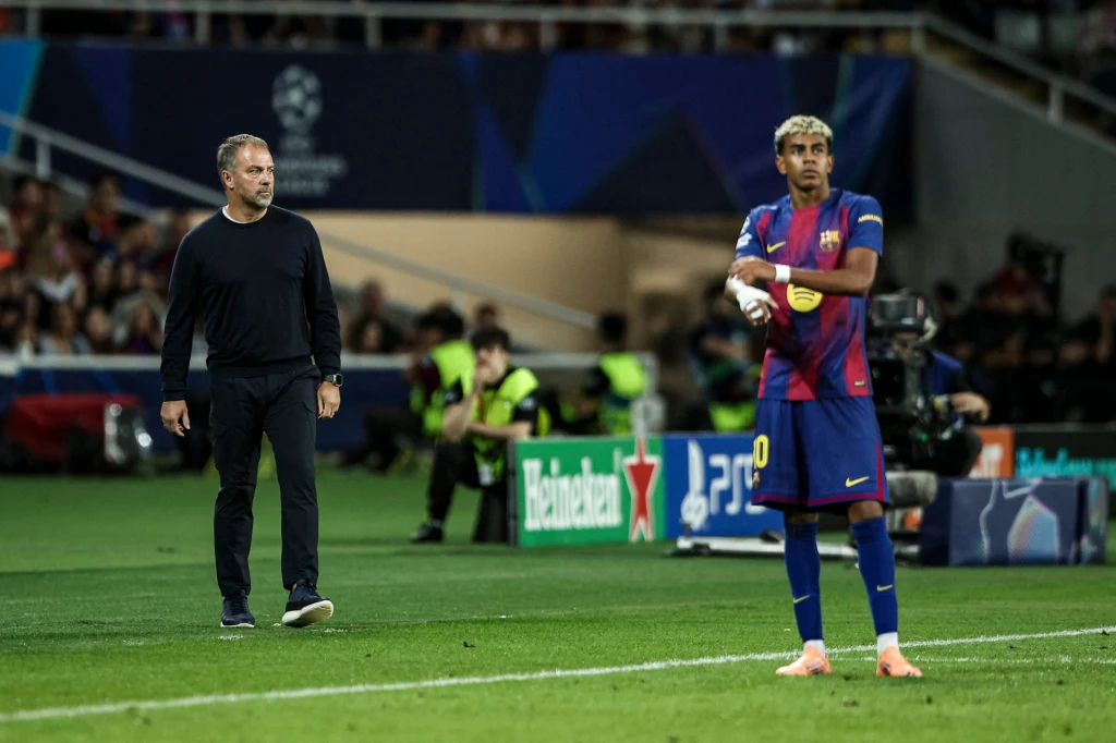 Trener FC Barcelony Hansi Flick oraz Lamine Yamal Trener FC Barcelony Hansi Flick oraz Lamine Yamal