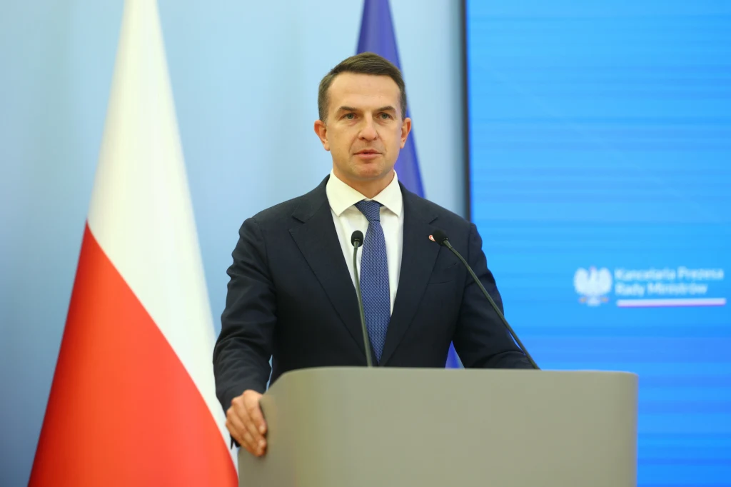 Rzecznik rządu Adam Szłapka poinformował o rozwiązaniu partii Nowoczesna Rzecznik rządu Adam Szłapka poinformował o rozwiązaniu partii Nowoczesna