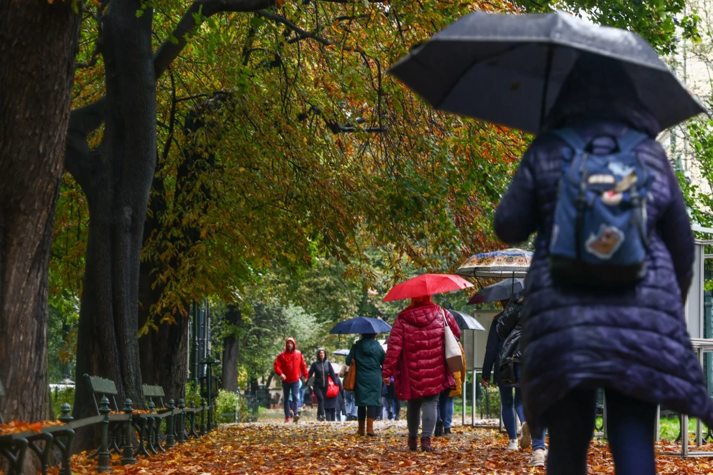 W sobotę pochmurnie i deszczowo (zdj. ilustracyjne) W sobotę pochmurnie i deszczowo (zdj. ilustracyjne)