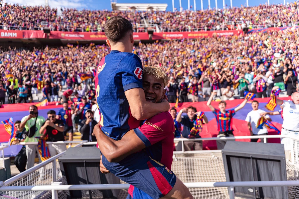 El Clasico towarzyszy gigantyczne zainteresowanie dziennikarzy i fotoreporterów El Clasico towarzyszy gigantyczne zainteresowanie dziennikarzy i fotoreporterów